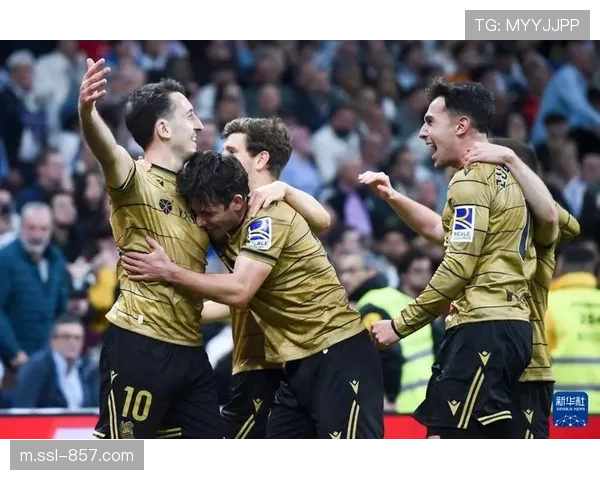 全场结束：拜仁慕尼黑2-2战平皇家马德里，维尼修斯梅开二度