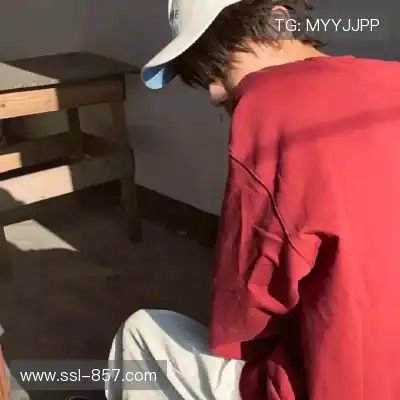 项芳蔚